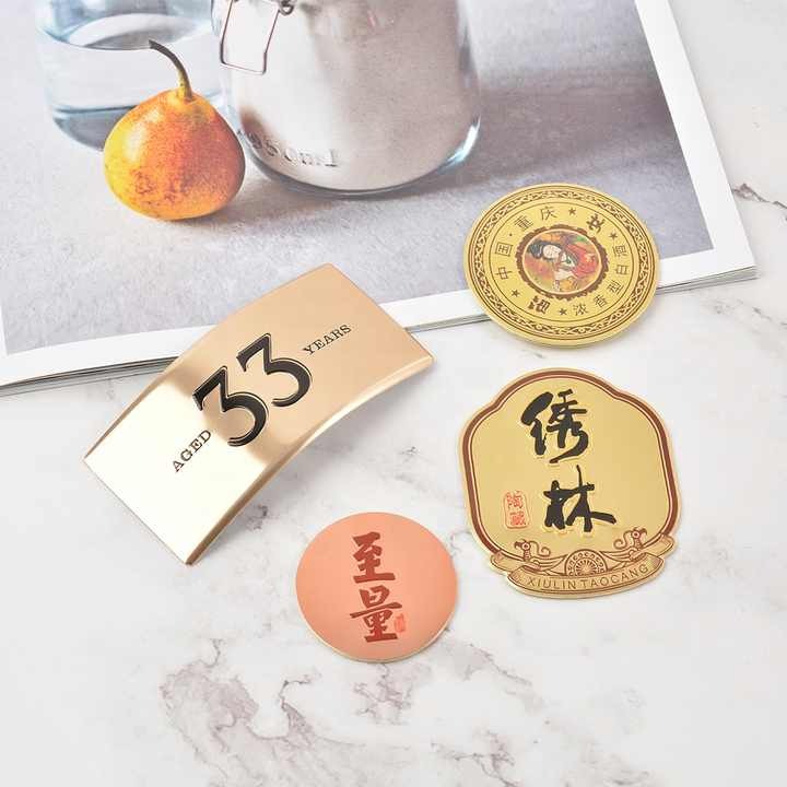 热销定制名牌葡萄酒白兰地酒瓶不干胶标签