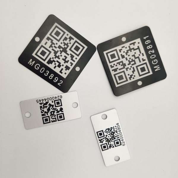工厂批发定制私人二维码条形码标签 激光雕刻金属标牌